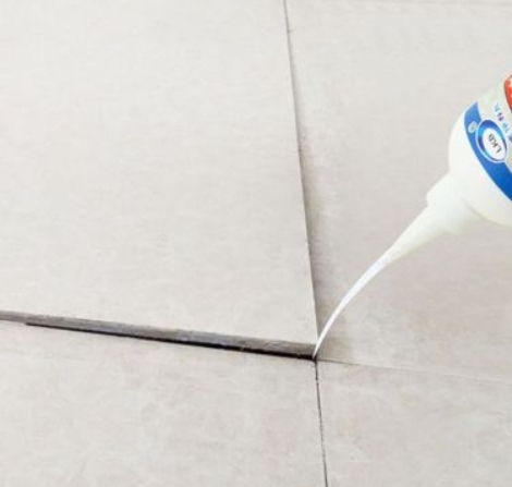 朔城瓷砖空鼓维修公司分享卫生间瓷砖脱落的原因可能有以下几点